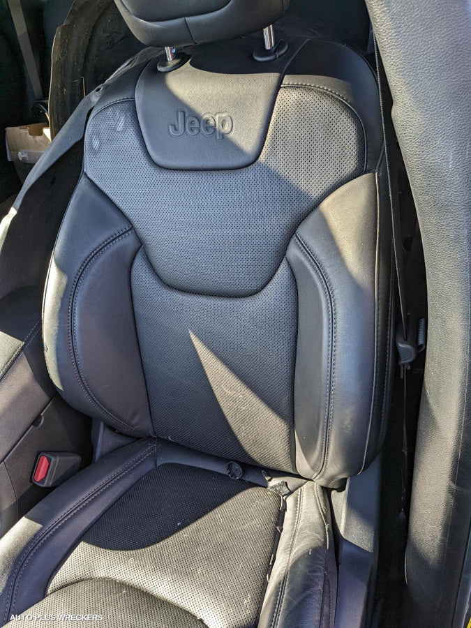 2020 Jeep Cherokee Left Door Mirror