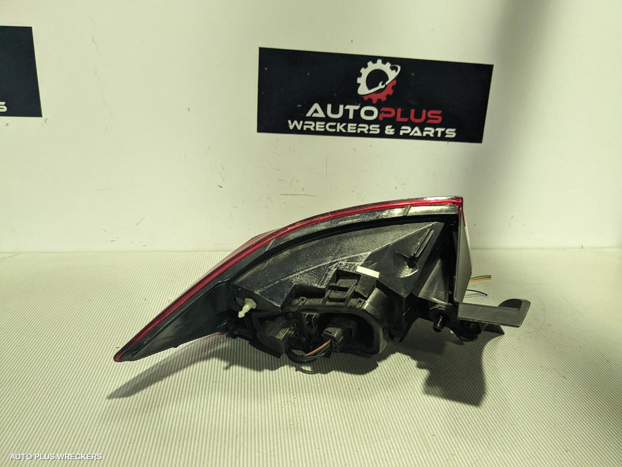 2015 Renault Clio Right Taillight