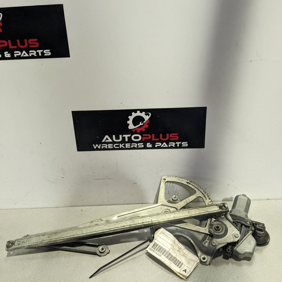 2011 Lexus Is250/is250c Right Front Window Reg Motor