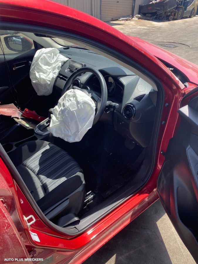 2017 Mazda 2 Right Front Strut