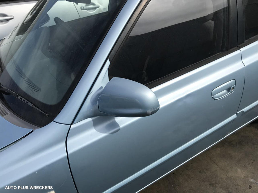 2003-2006 Hyundai Accent Left Taillight