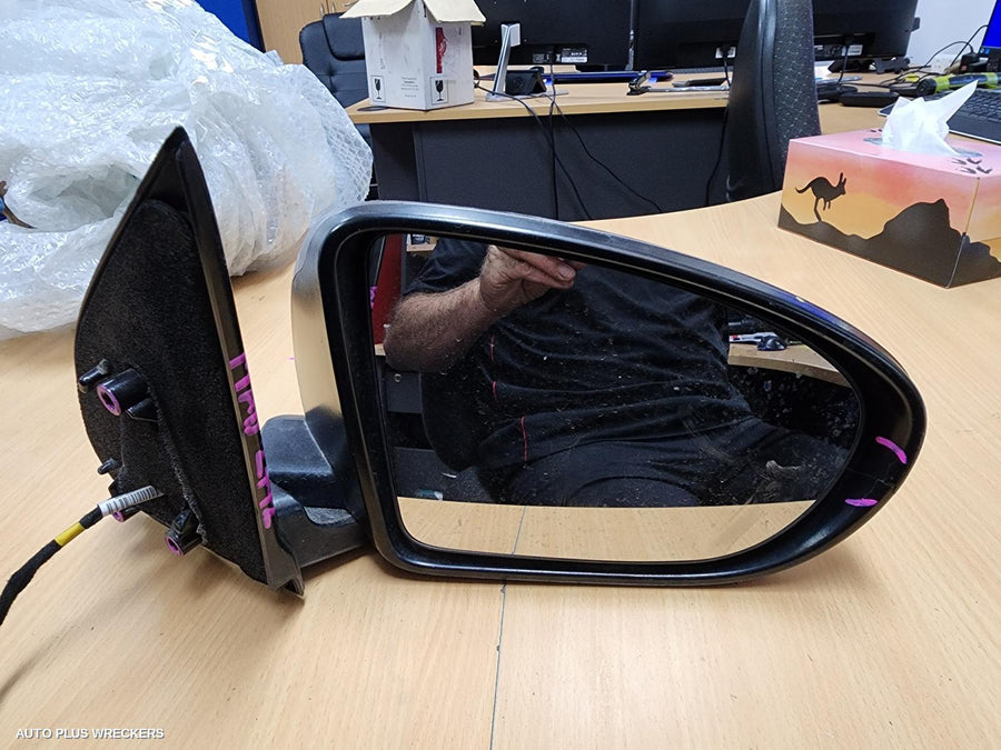 2007-2014 Nissan Dualis Right Door Mirror