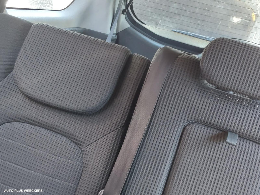 2006 Nissan Pathfinder Grille