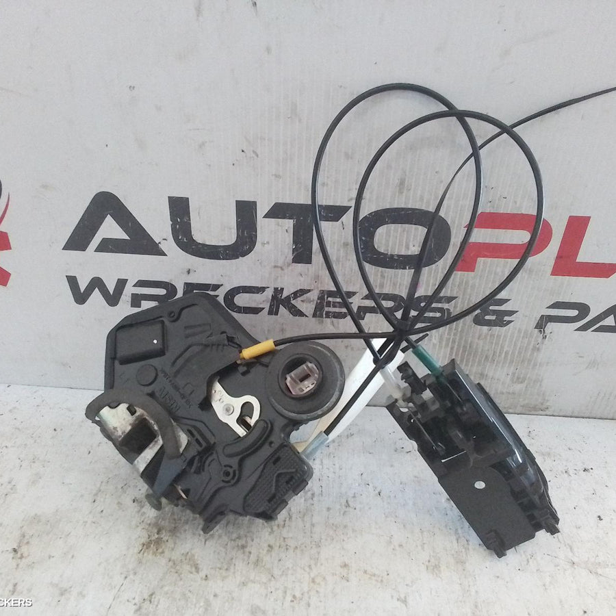 2001-2007 Toyota Corolla Door Boot Gate Lock