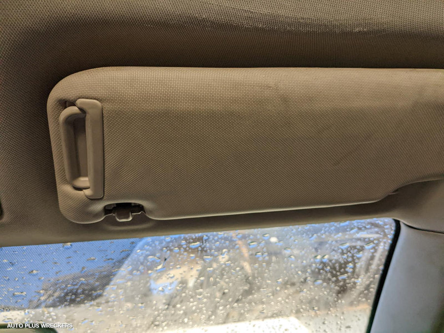 2010 Suzuki Kizashi Left Taillight