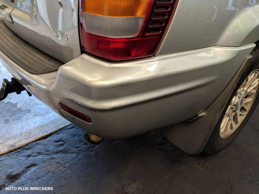 2003 Jeep Grandcherokee Right Front Door