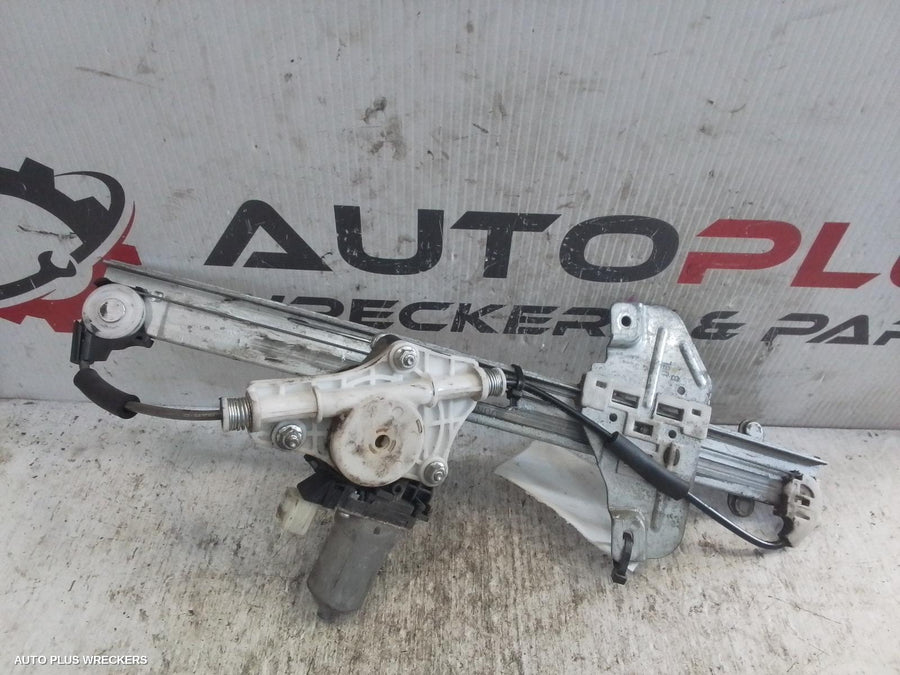 2011-2016 Kia Rio Left Rear Wnd Reg Motor