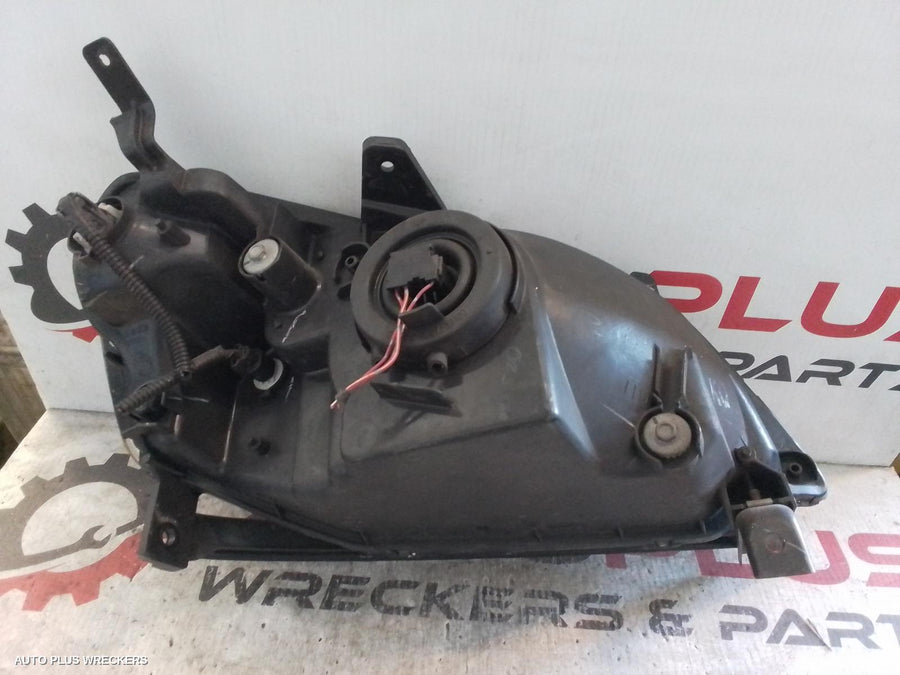 2004 Kia Sorento Left Headlamp