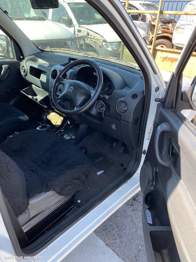 2008 Citroen Berlingo Left Door Mirror