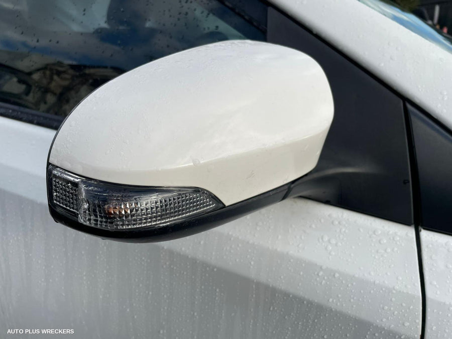 2017 Toyota Corolla Antenna