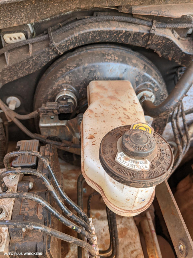 2019 Toyota Hilux Caliper