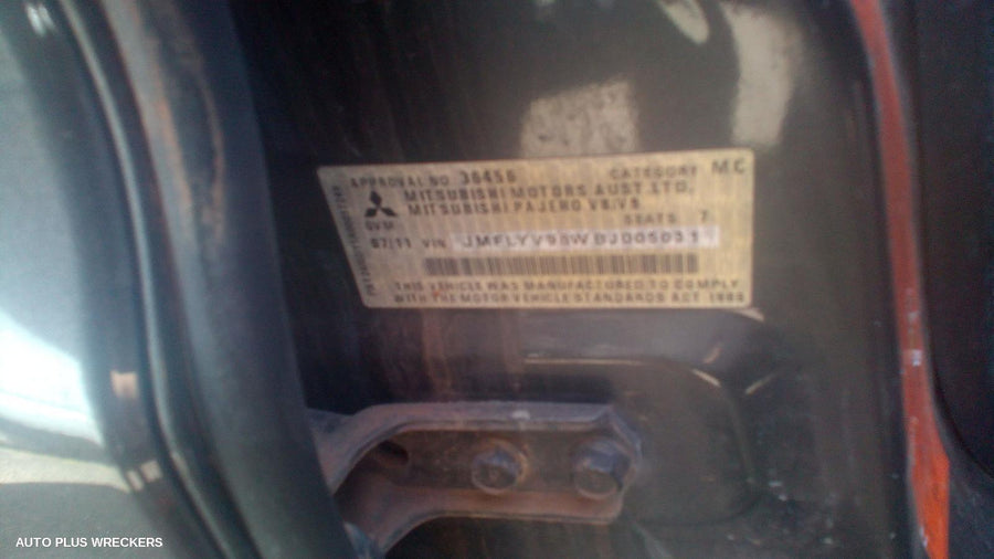 2011 Mitsubishi Pajero Headrest