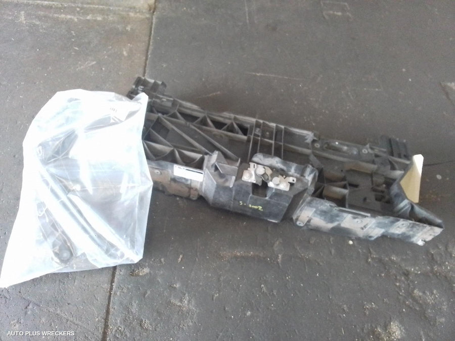 2019 Peugeot Expert Radiator Support