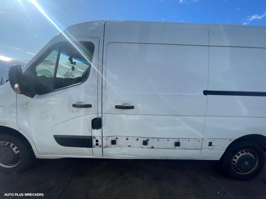 2017 Renault Master Right Front Door