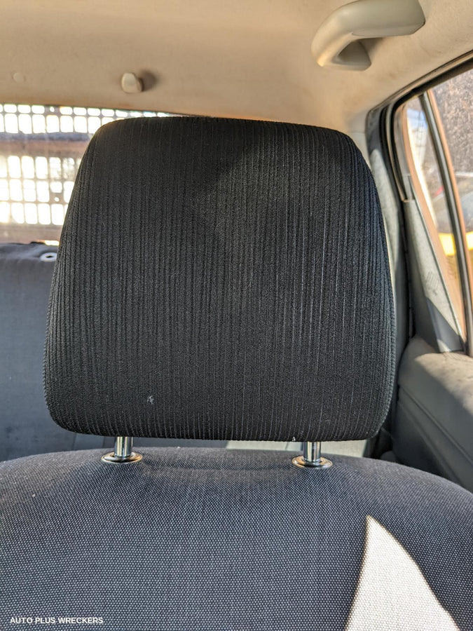 2019 Toyota Hilux Right Front Door Window