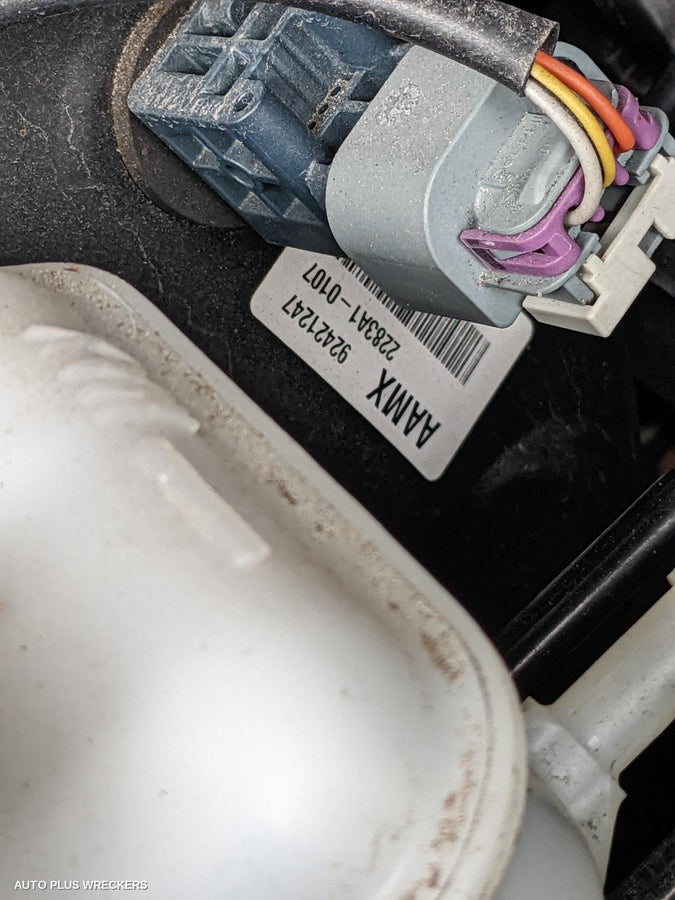 2013 Holden Commodore Left Front Hub Assembly