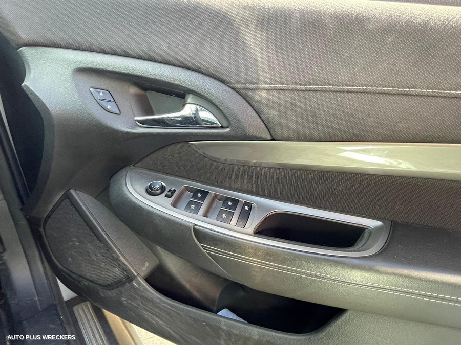 2014 Holden Commodore Left Rear Door Window