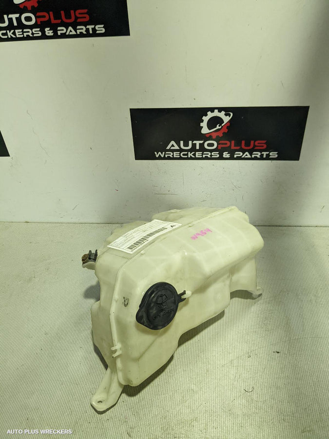 2011 Toyota Hiace Washer Bottle