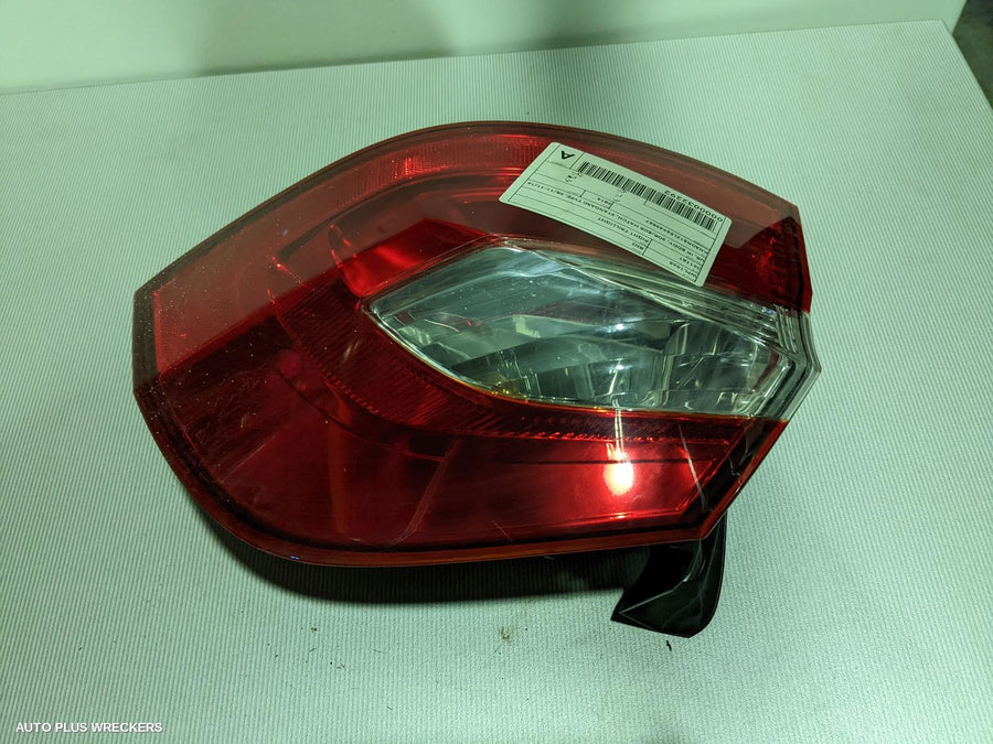 2014 Kia Rio Right Taillight