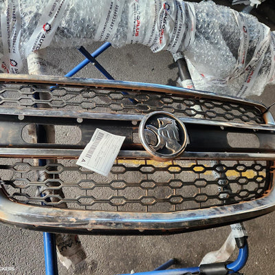 2012-2016 Holden Colorado Grille