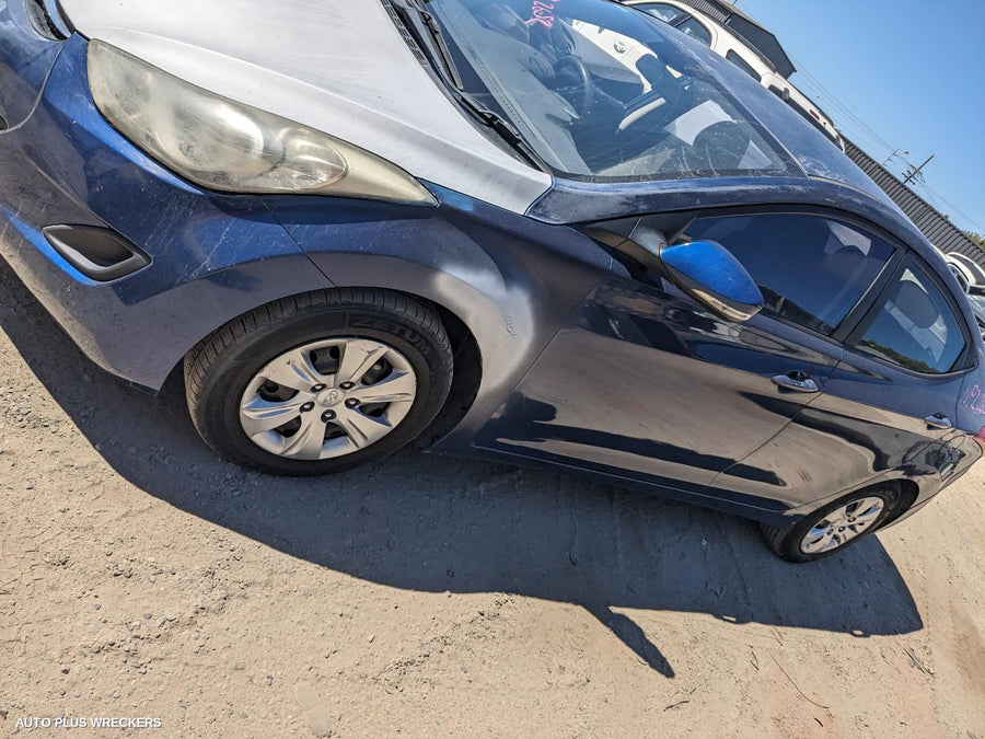 2013 Hyundai Elantra Right Front Hub Assembly