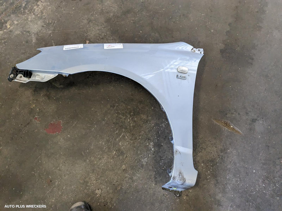 2006 Toyota Corolla Left Guard