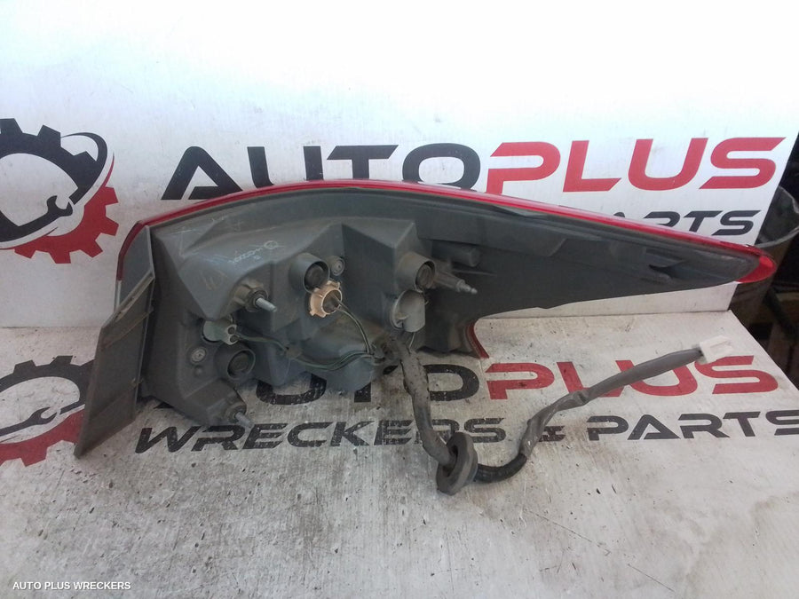 2013 Nissan Pulsar Left Taillight