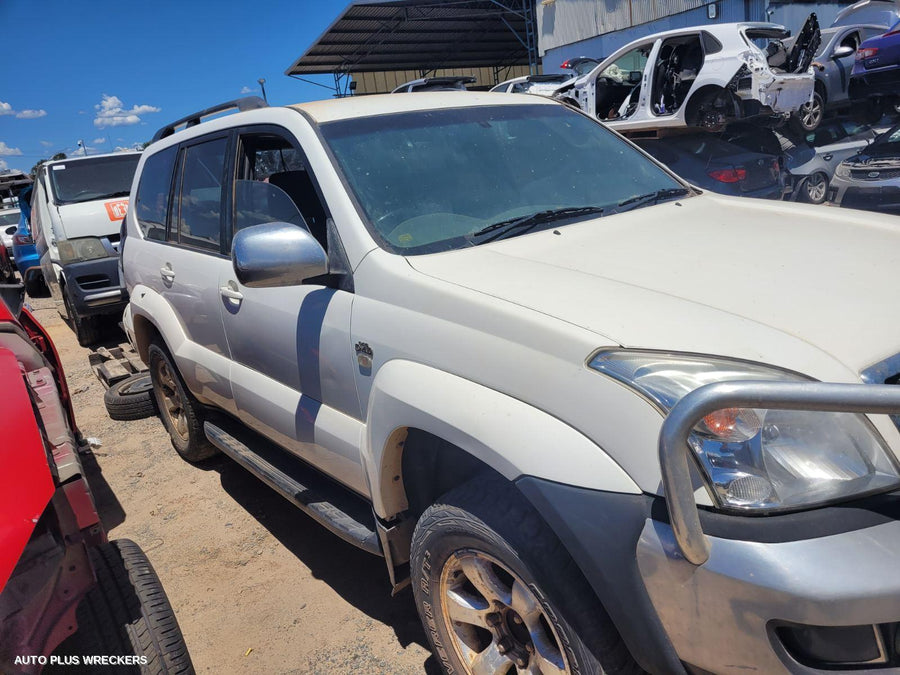 2007 TOYOTA PRADO LEFT REAR DOOR SLIDING