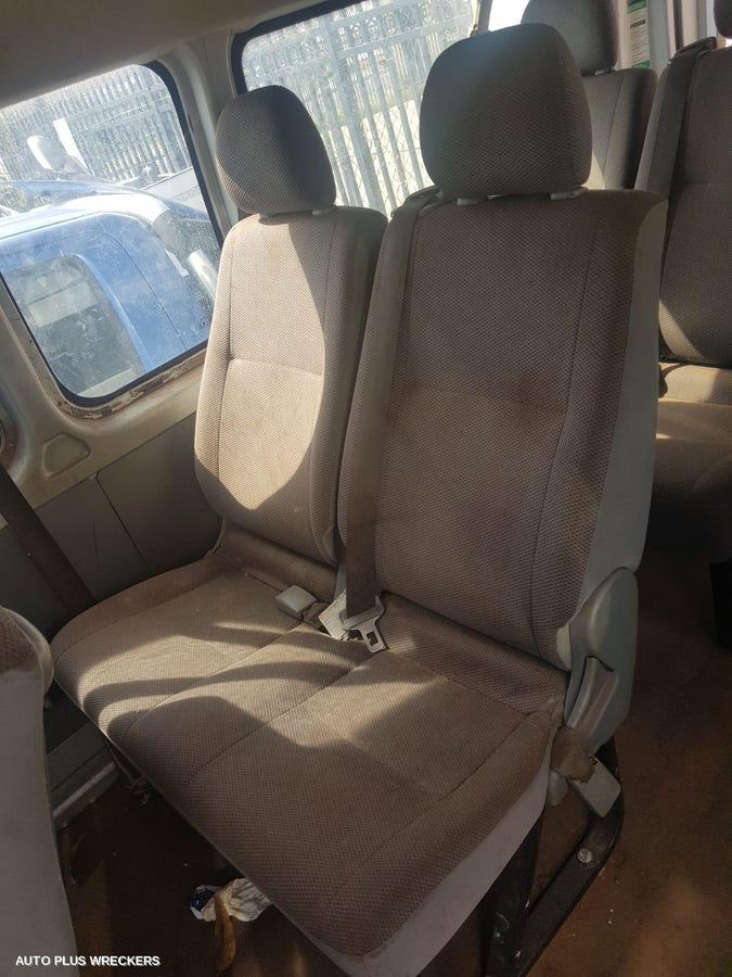 2005 Toyota Hiace 3rd Seat