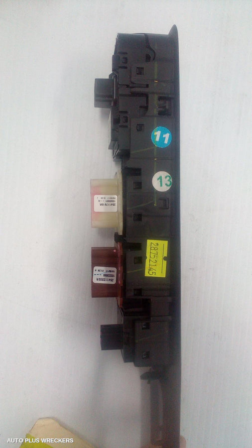 2014-2020 Renault Captur Pwr Dr Wind Switch