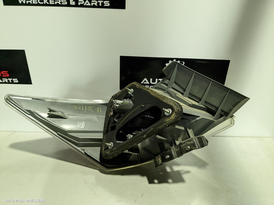 2008 Honda Accord Right Taillight