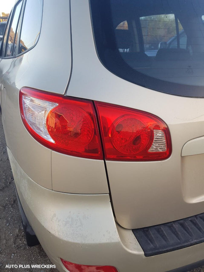 2006 HYUNDAI SANTA FE REAR GARNISH
