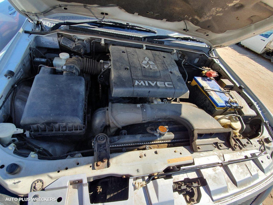 2007 Mitsubishi Pajero Pwr Dr Wind Switch