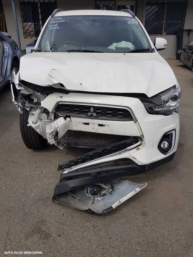 2014 MITSUBISHI ASX HEADREST