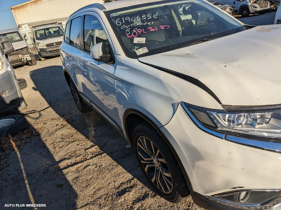 2015 Mitsubishi Outlander Right Front Door Window