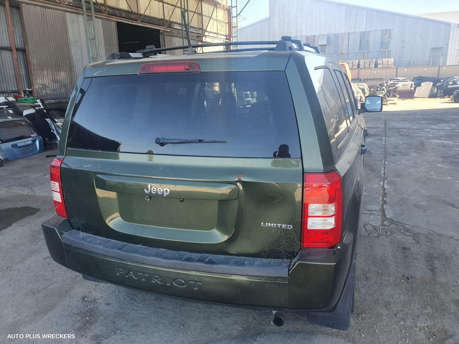2008 Jeep Patriot Sunvisor