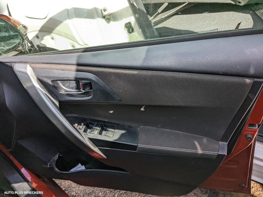 2013 Toyota Corolla Right Taillight