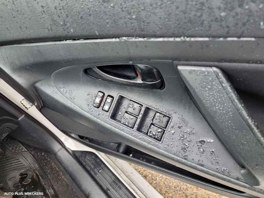 2010 Toyota Camry Rear Garnish