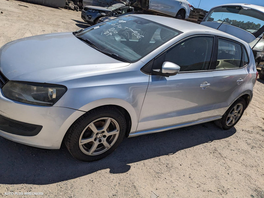 2010-2014 Volkswagen Polo Left Taillight