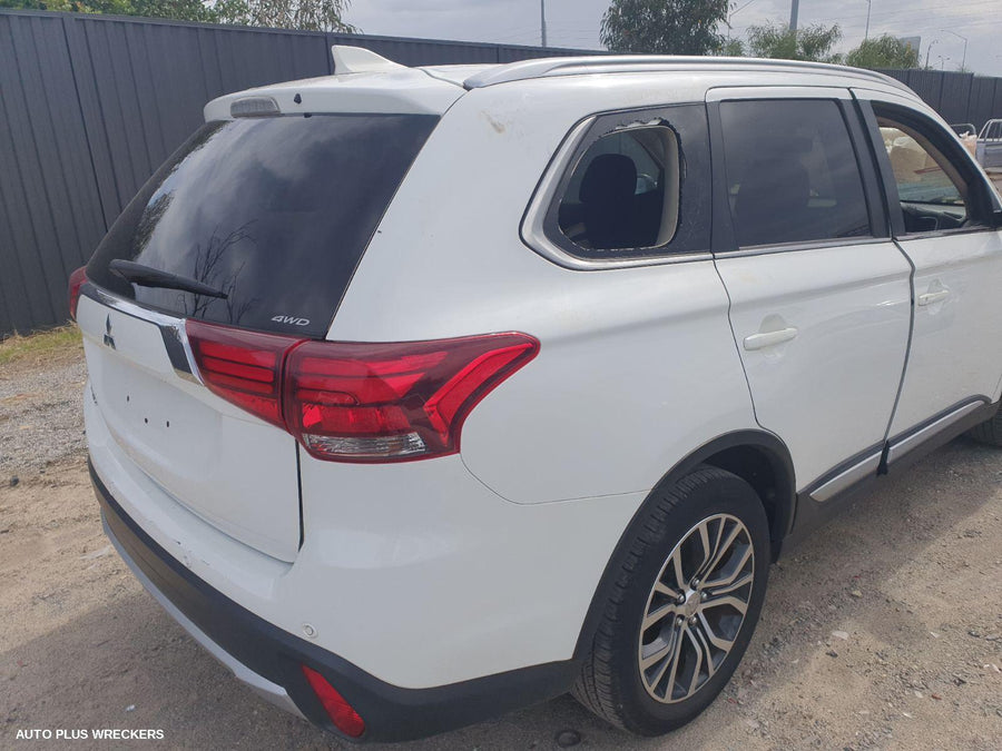 2017 Mitsubishi Outlander Instrument Cluster