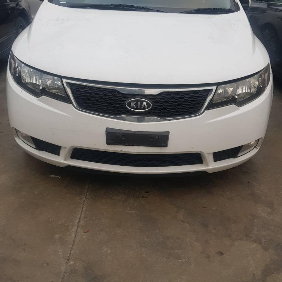 2011 Kia Cerato Right Front Door Window