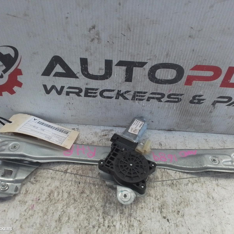 2009-2017 Holden Cruze Right Rear Wnd Reg Motor