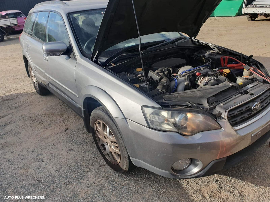 2006 Subaru Outback Right Guard