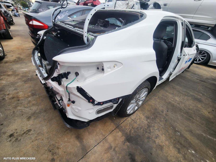 2020 Toyota Camry Right Front Hub Assembly