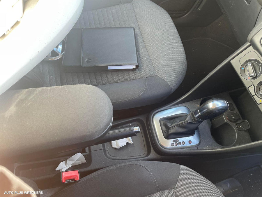 2012 Volkswagen Polo Overflow Bottle