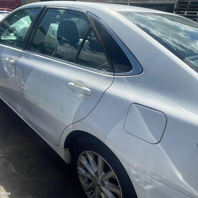 2016 Toyota Camry Door Boot Gate Lock