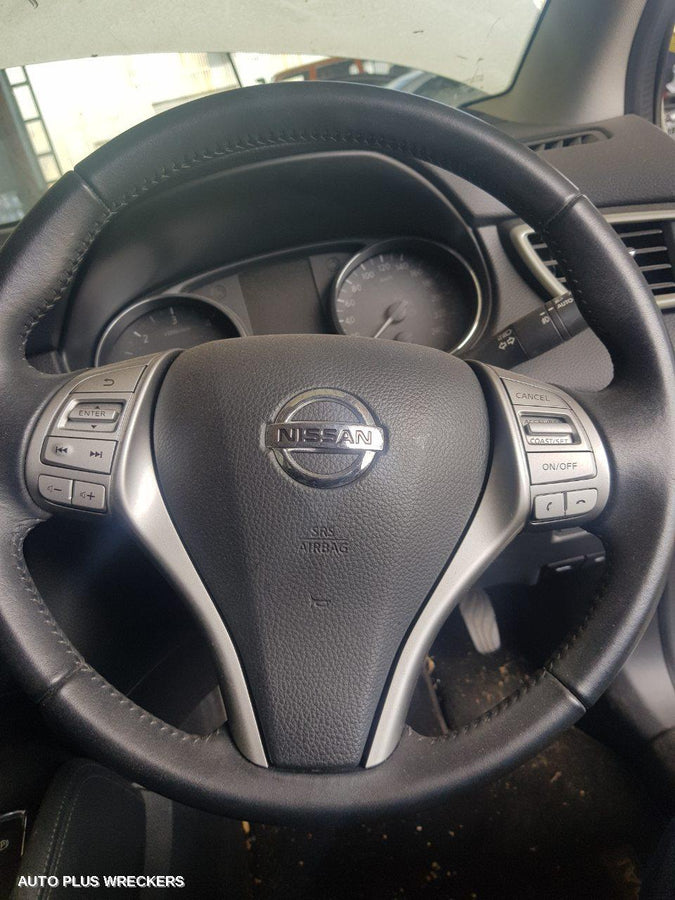 2016 Nissan Qashqai Left Front Door Window