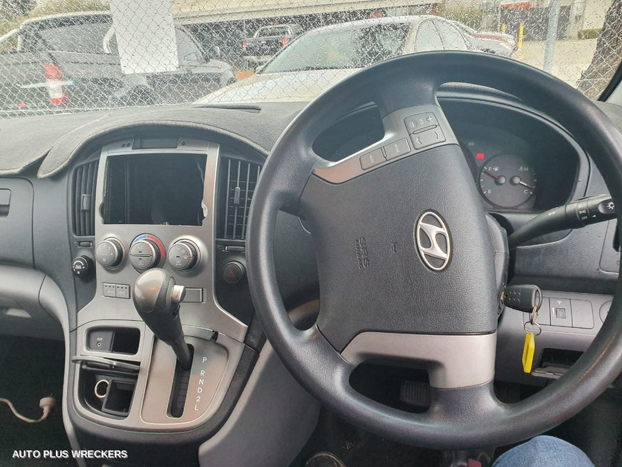 2010 Hyundai Iload/imax Door Boot Gate Lock