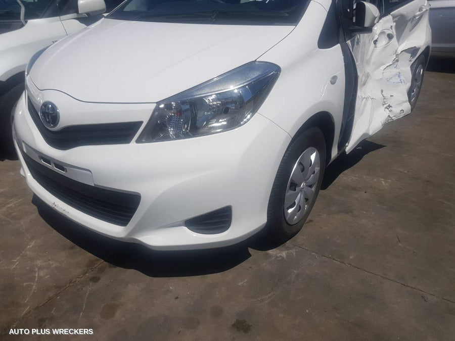 2013 Toyota Yaris Radio Cd Dvd Sat Tv