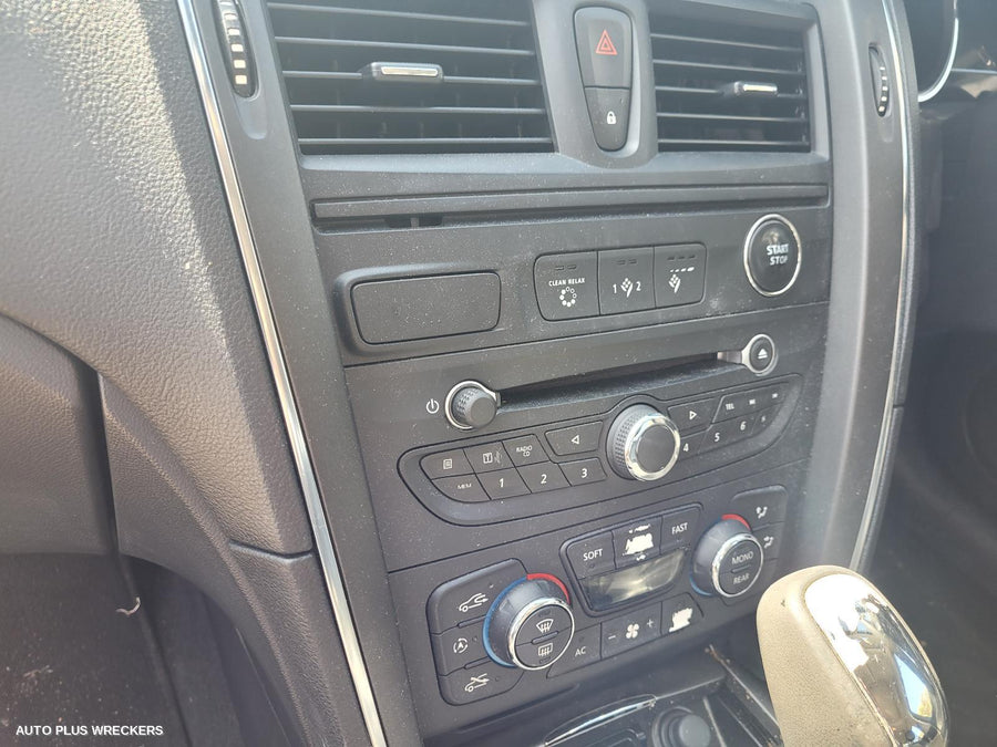 2011 Renault Latitude Right Front Door